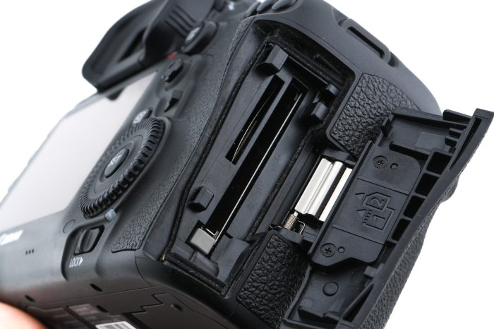 Canon EOS 5D Mark IV - Image 8